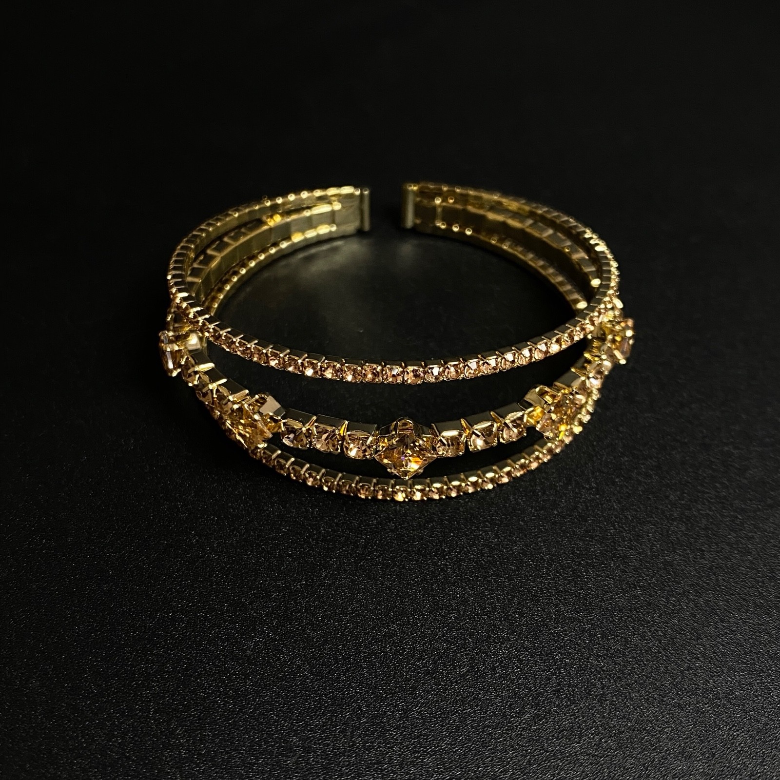 Vintage Retro Triple Layer Gold Bangle – Women’s Sparkly Electroplated Bracelet