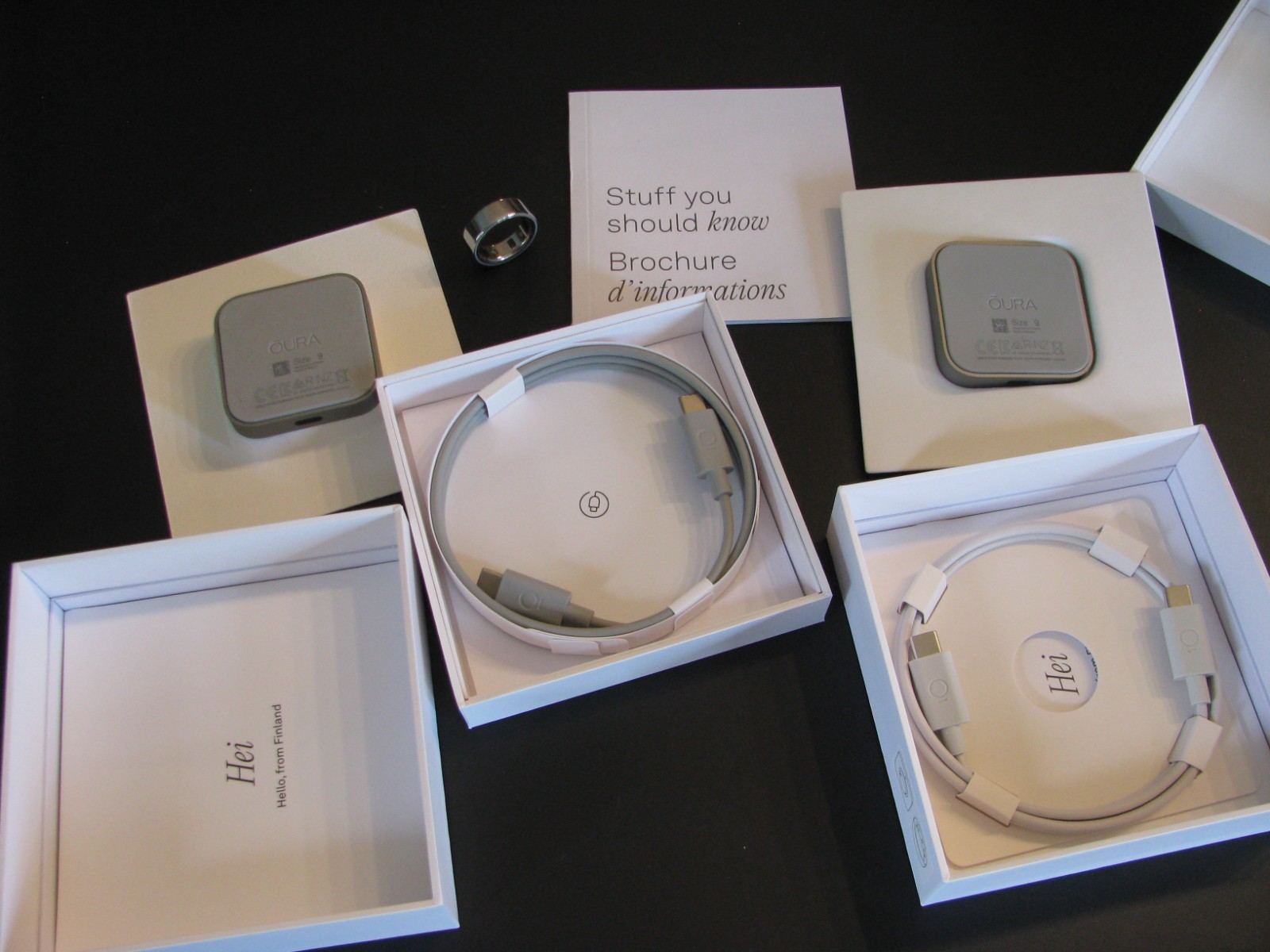 Oura Ring 4 Silver Smart Ring Sz 9 Health Sleep Heart Rate Tracker W/2 Chargers