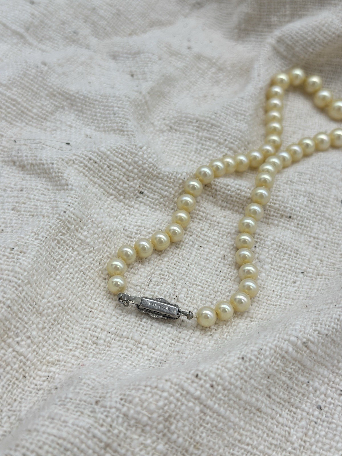 Vintage Marvella Graduated Pearl Necklace Rhinestone Clasp Signed 16″