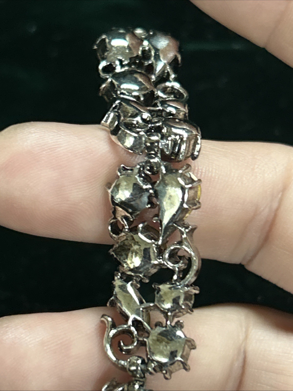 Signed LISNER Blue Rhinestone Bracelet Silver Tone Scroll Cluster Link