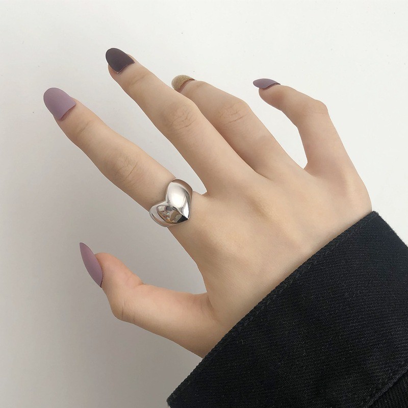 Women’s Fashion Wide Face Heart-shaped Ring with Adjustable Alloy Ring Opening