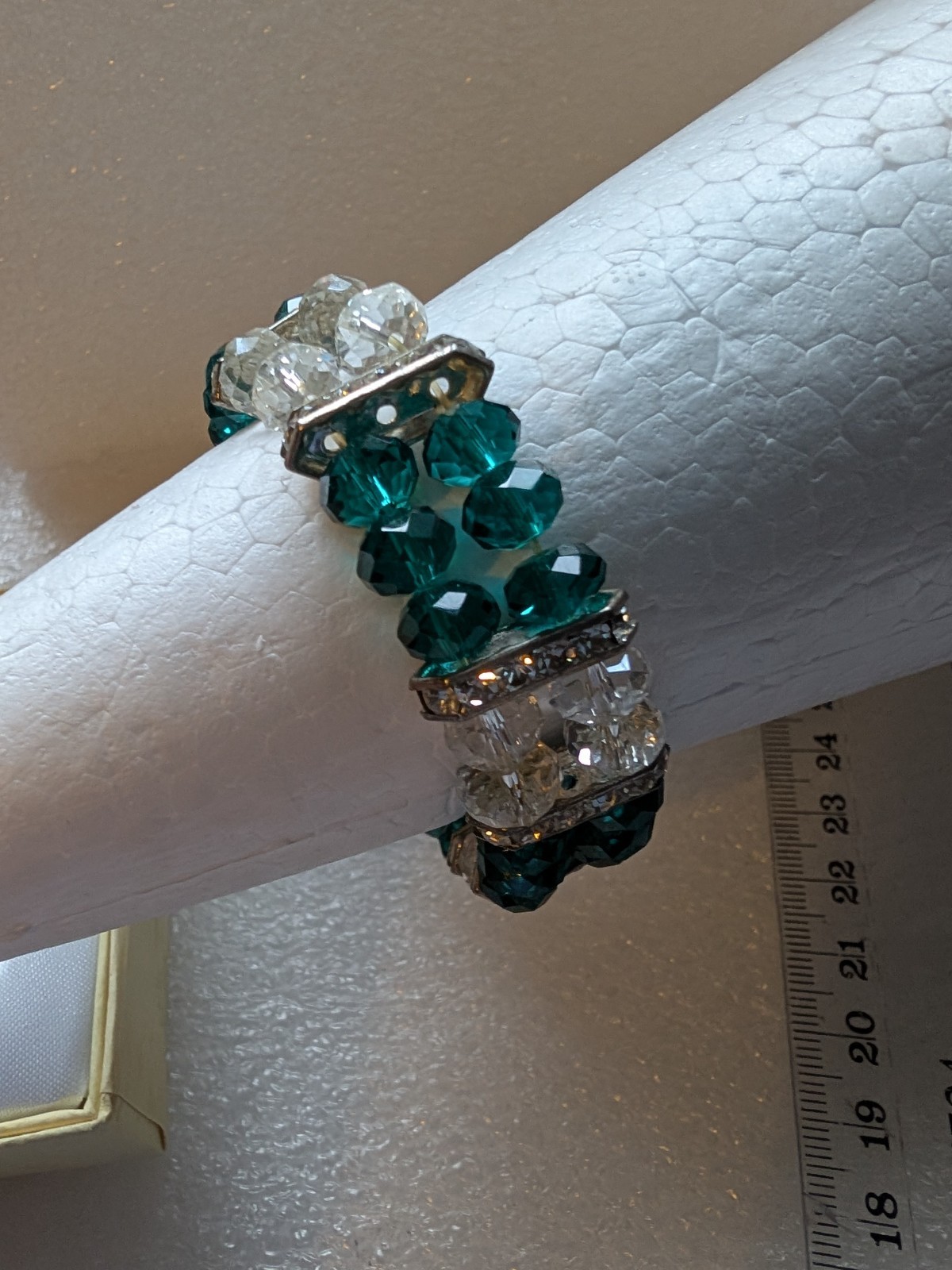 Vintage Green & Clear Beaded + Silver Crystal Spacers Elasticated Bracelet 30g