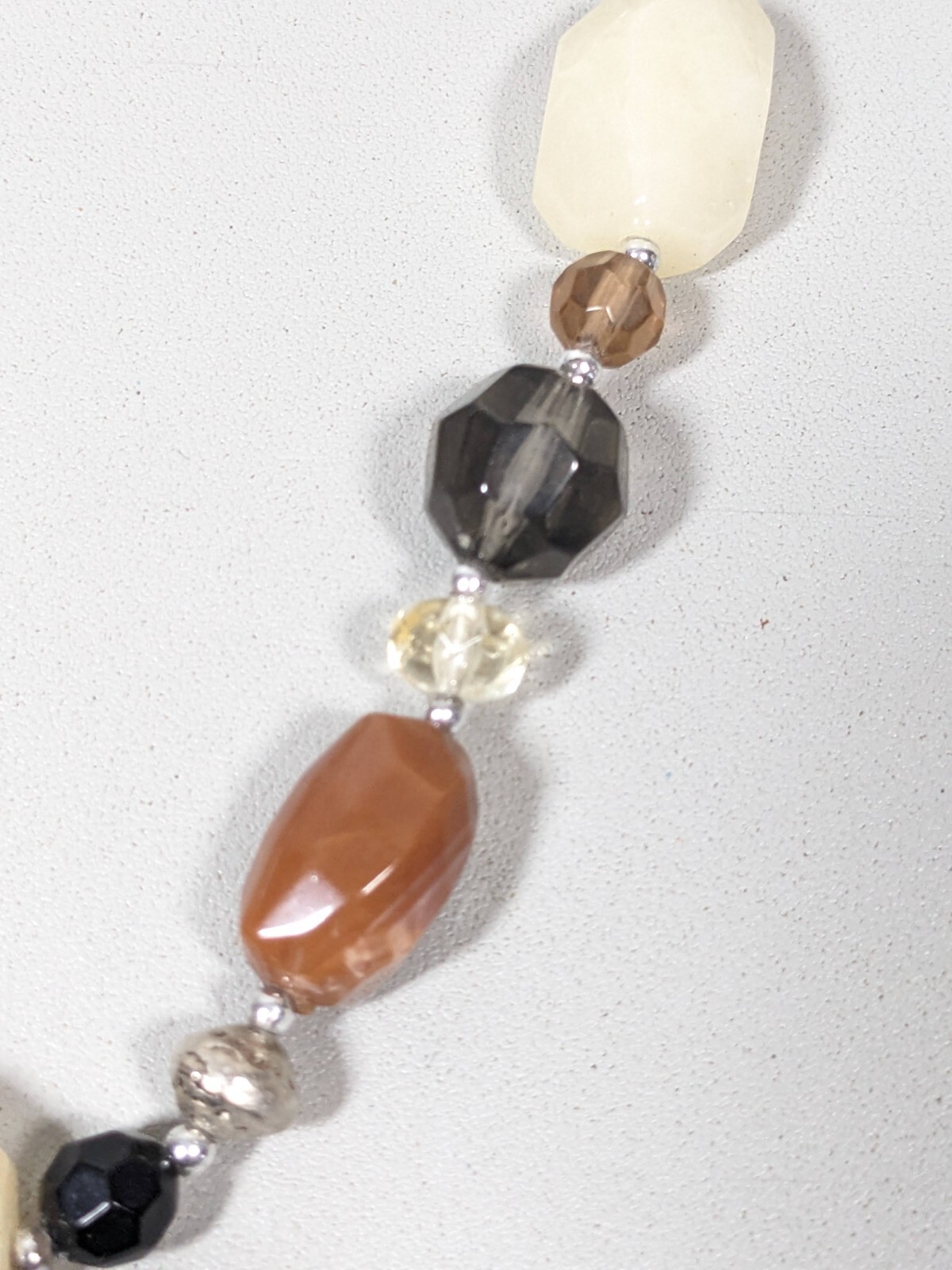 Beachy Coastal Brown Cream Acrylic Glass Bead silver Tone Necklace 19.5 in
