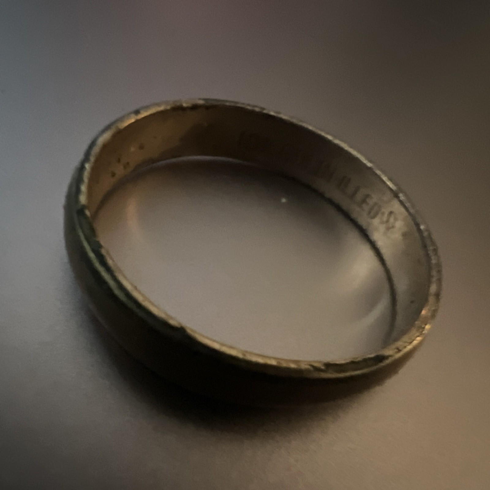 10K Gold Filled Band Ring Size 9 Round No Stone 2.3 grams