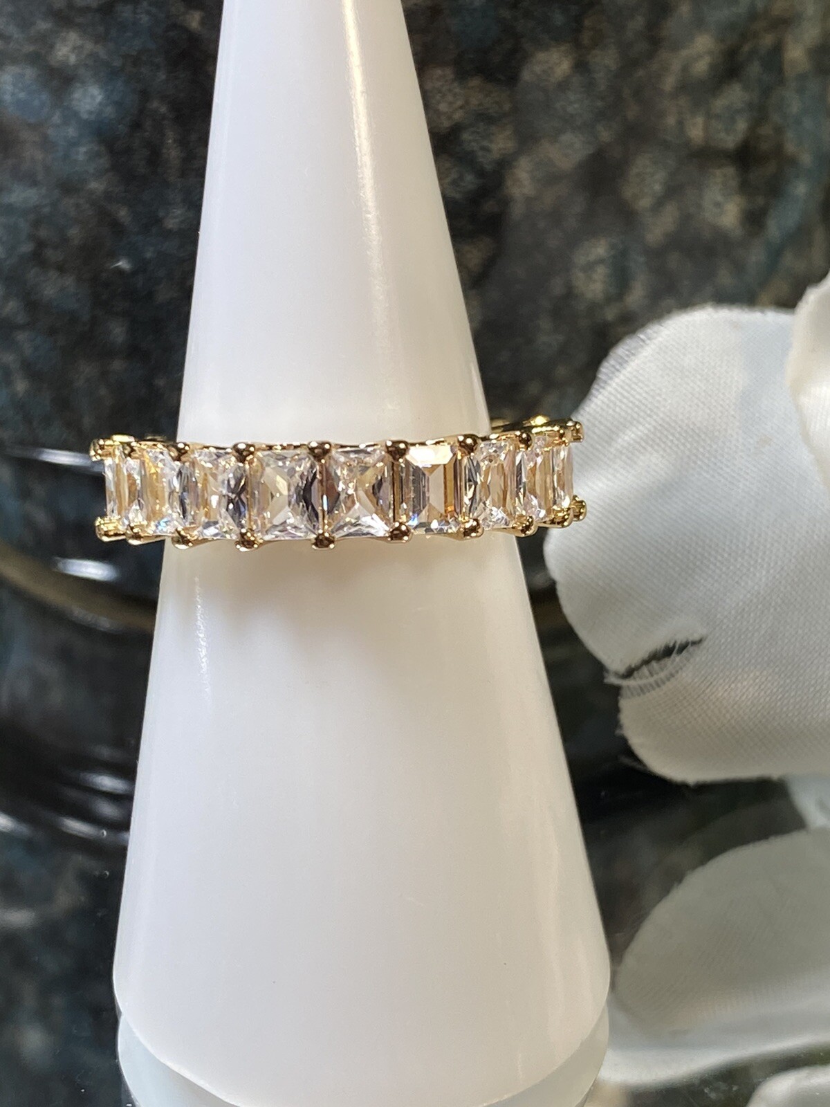 Gold Plating Ring 💍 Size 7 🤍🤍🤍