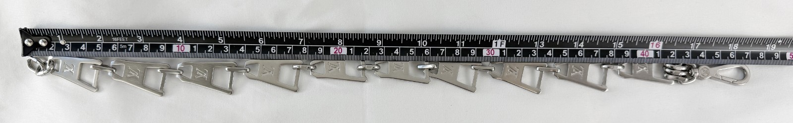 NEW LOUIS VUITTON Chunky Zipper Pull Silver Necklace Unisex S/S 2021 18″ RARE