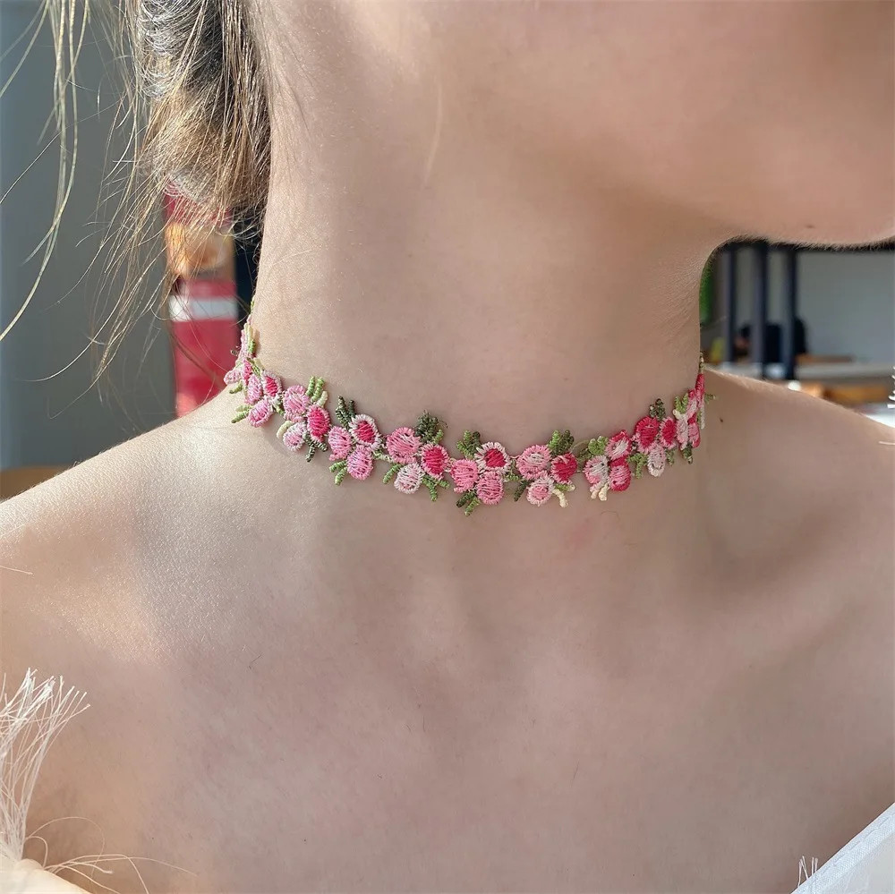 Trend Sweet Flowers Lace Necklace Choker for Women Girls Good Quality Embroidery