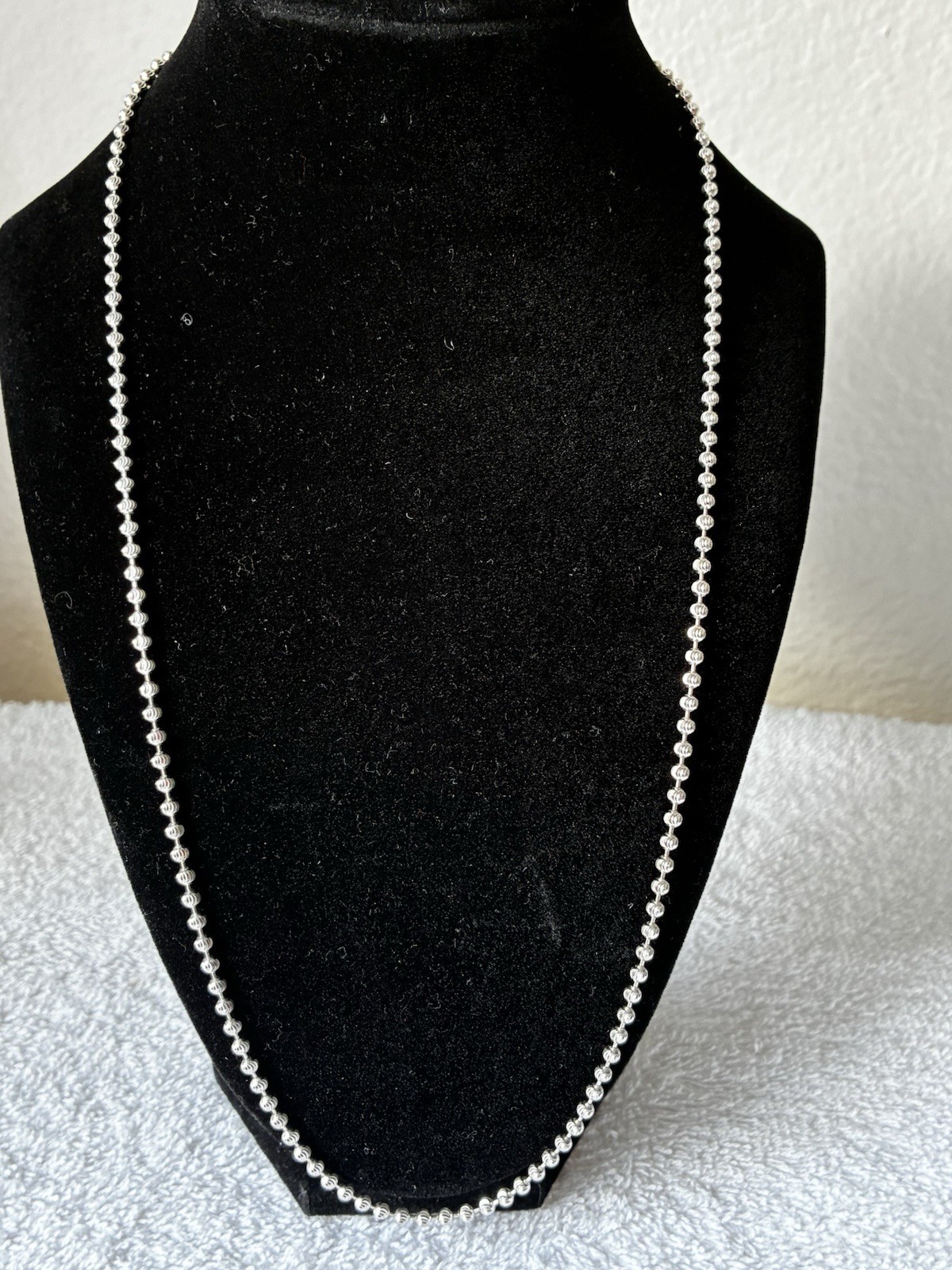 925 Sterling Silver 24” 2.9mm Moon Cut Silver Tone chain.