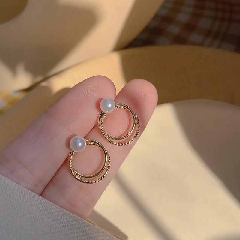 Women Girl Camellia Baroque Pearl Earrings Fashion Vintage Jewelry Lady Ear Clip