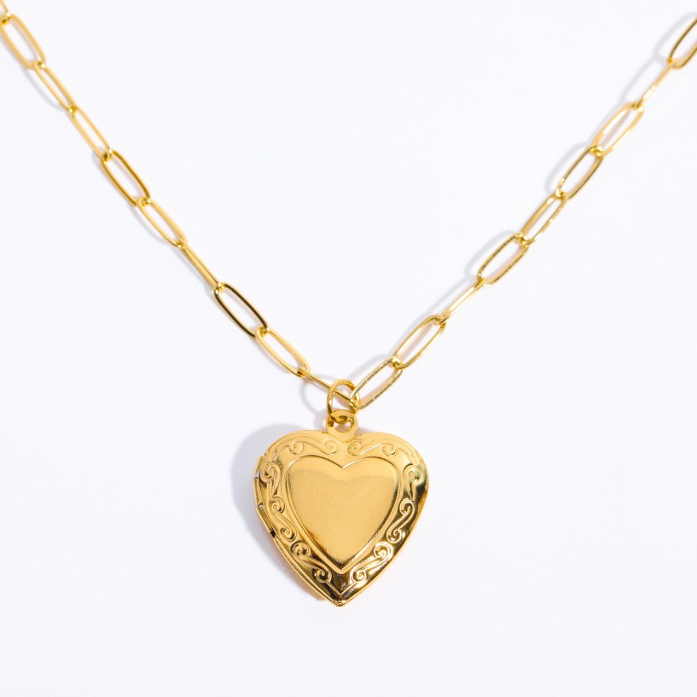 Necklace plated Ins simple zircon love open and close oval album