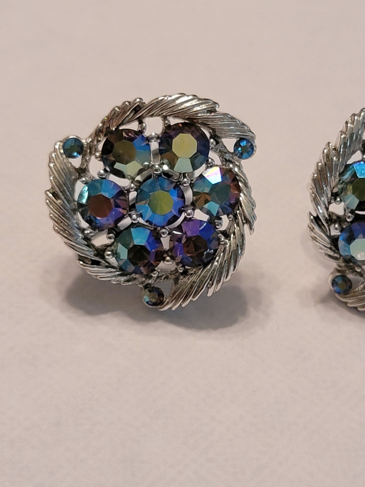 Earrings Vintage LISNER Signed Screw Backs. Rhinestone AB Silver Toned