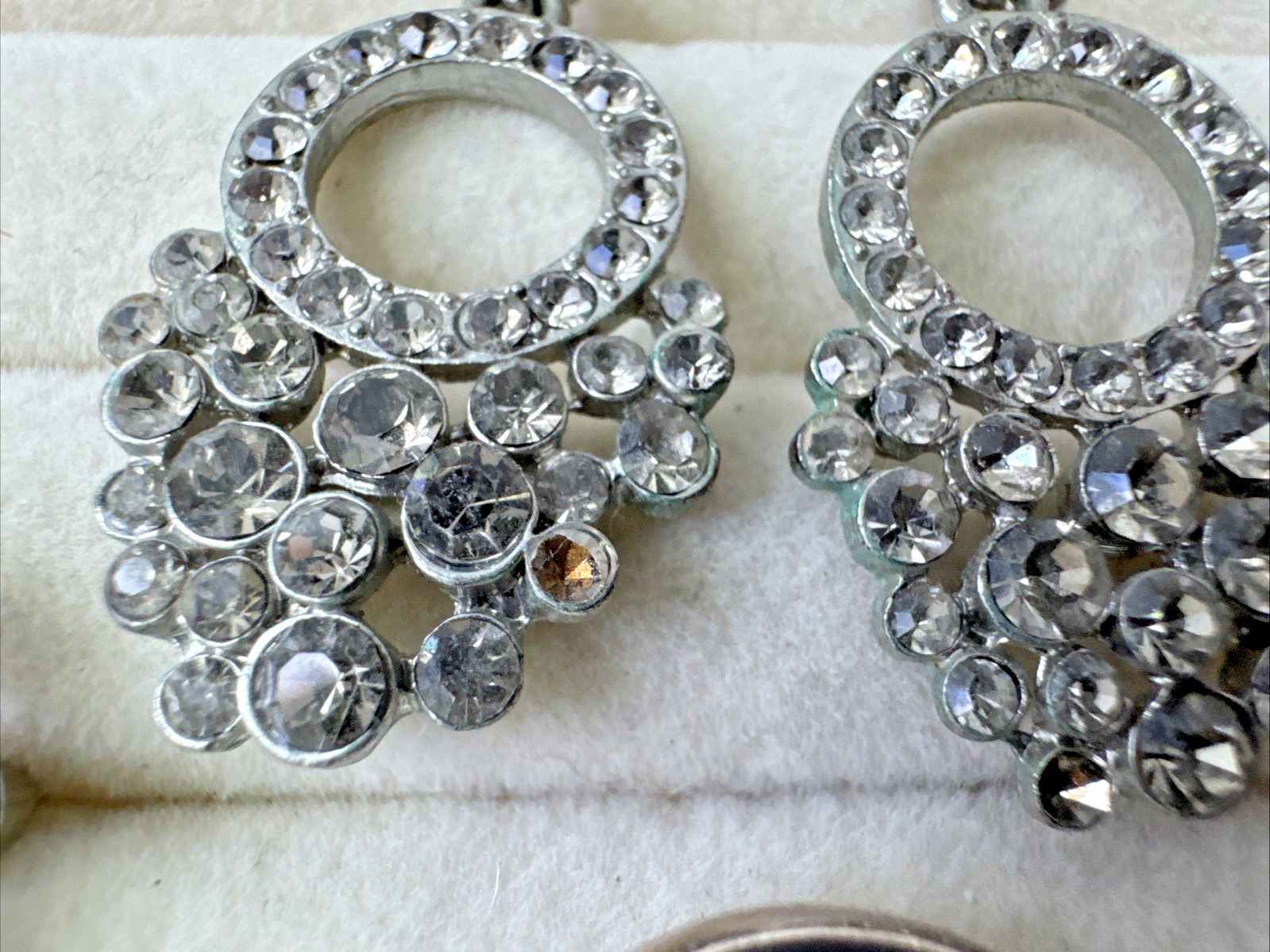 y2k 1990s STATEMENT Boho iridescent silver pearl glam career 8 pair Earrings Lot