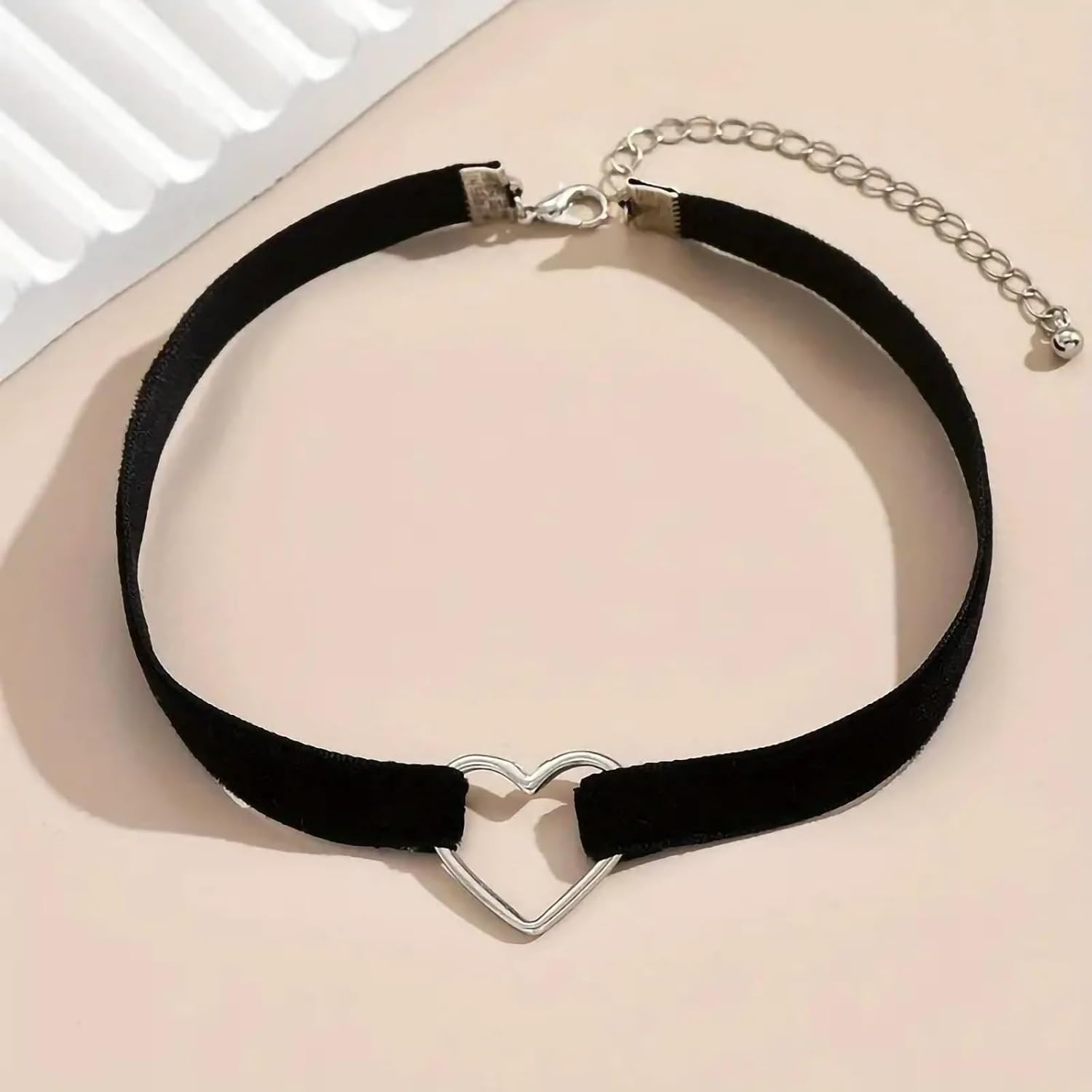 Black Necklaces for Women, Adjustable Layered Velvet Leather Lace Collar Necklac