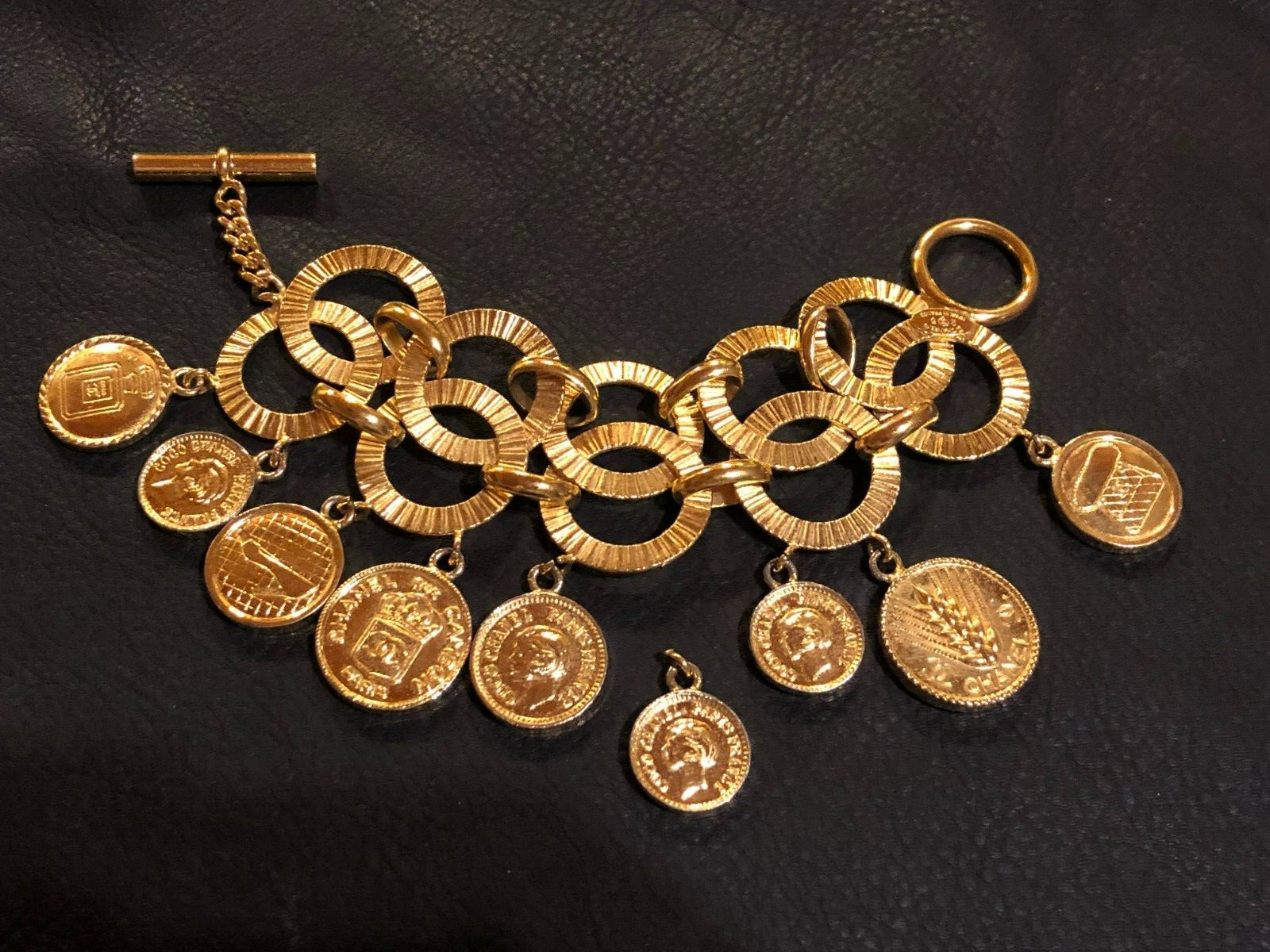 CHANEL Bracelet Bangle AUTH Coco CC Mark Vintage Rare Coin Medal Gold icon 25 FS