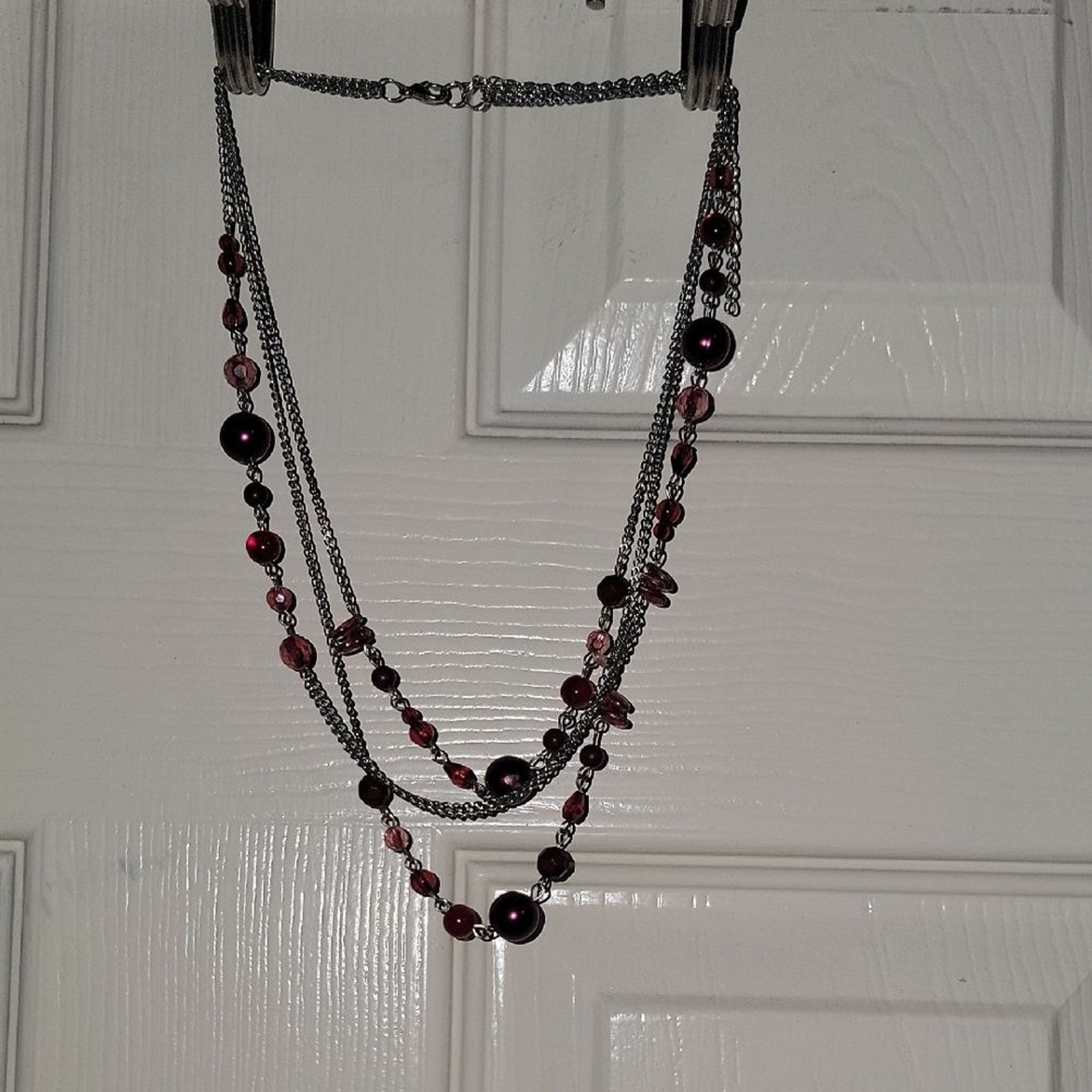 Source Unknown Multi-Strand Purple and Pink Bead Necklace with Earrings