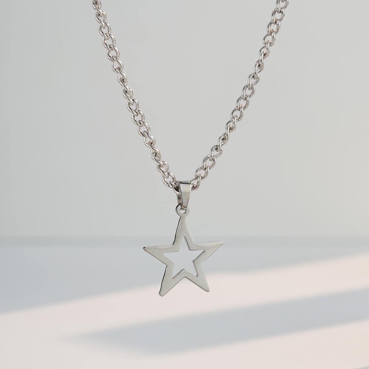 G23 Titanium Collarbone Necklace Hollow Out Star Clavicle Chain