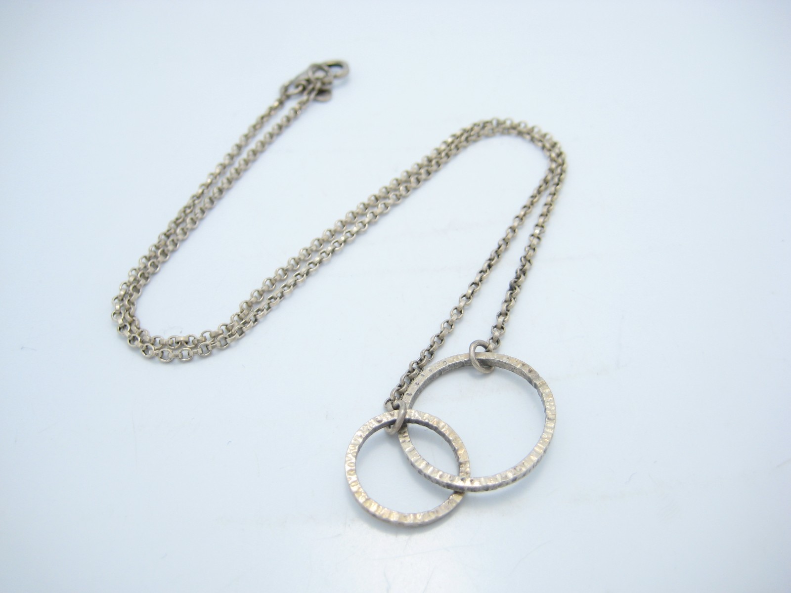 Silpada Sterling Silver 0.5mm Interlocking Circles Chain Link Necklace 17″