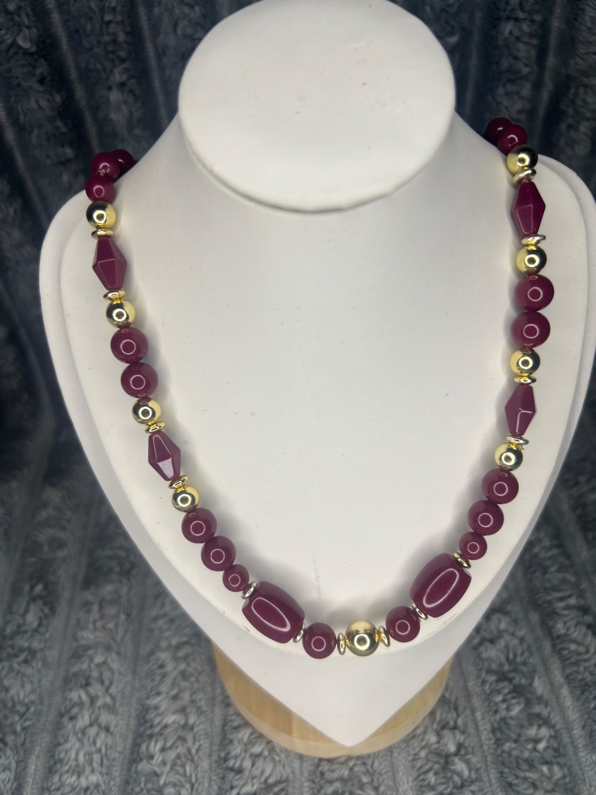 Unknown necklace /Old/Vintage/Antique/Collection/Costume Jewellery (D1)
