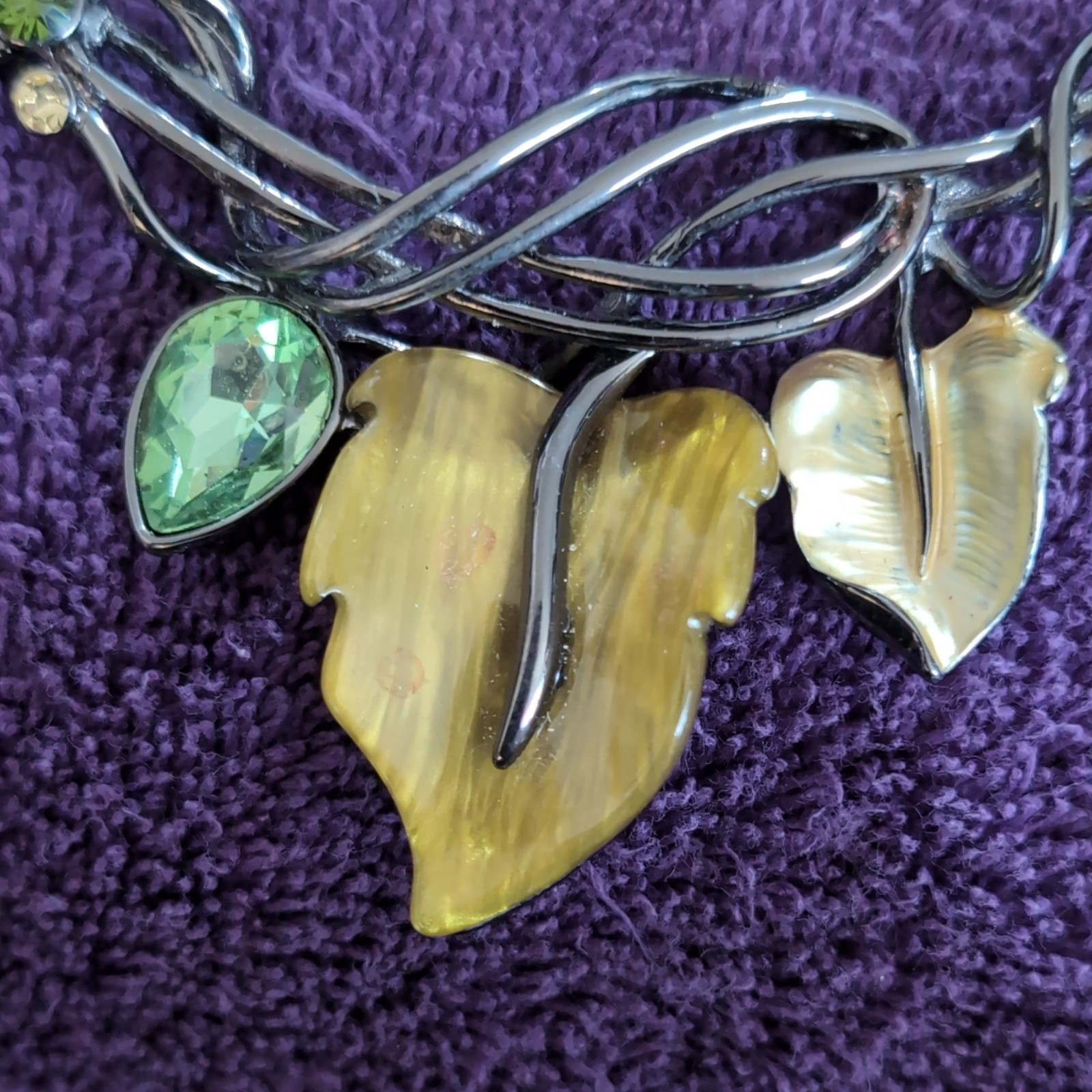 Silver Tone Metal Cable Chain Necklace w/ Leaf Charm Pendant, Green Crystals