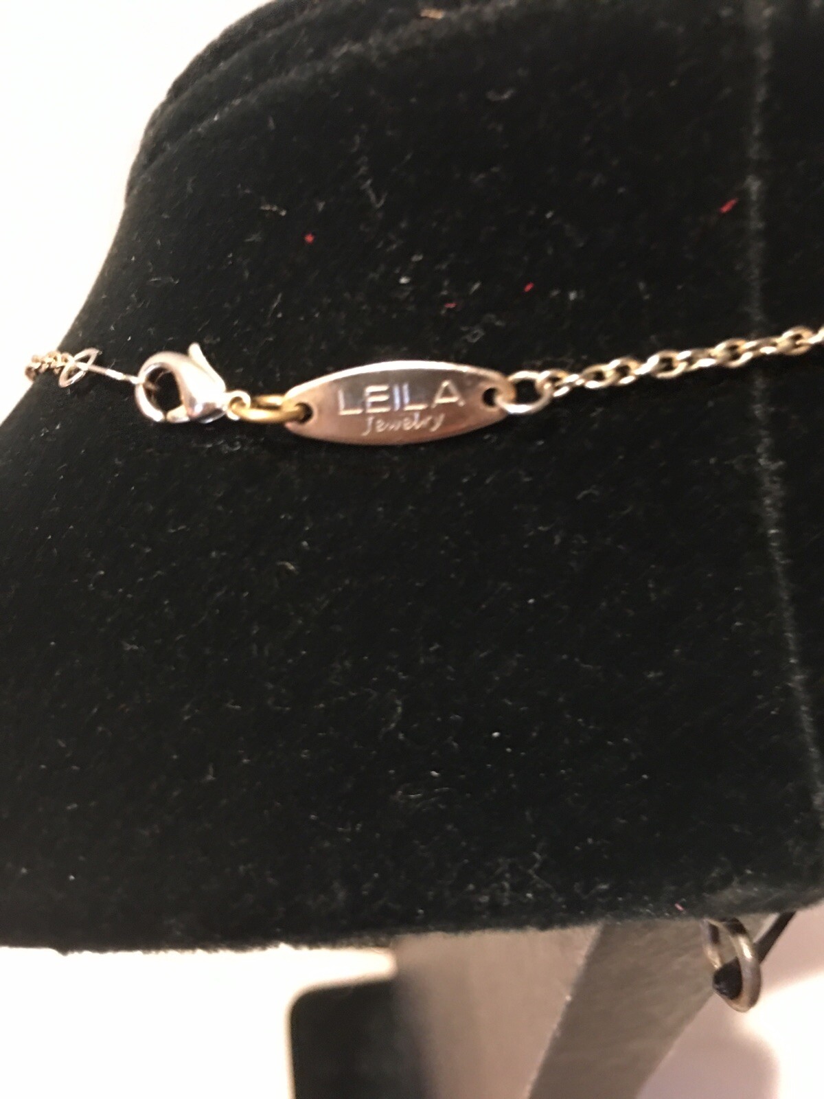 LEILA JEWELRY X 2 CHARMS ON GOLD TONE CHAIN NECKLACE ” DO ALL THINGS WITH LOVE”