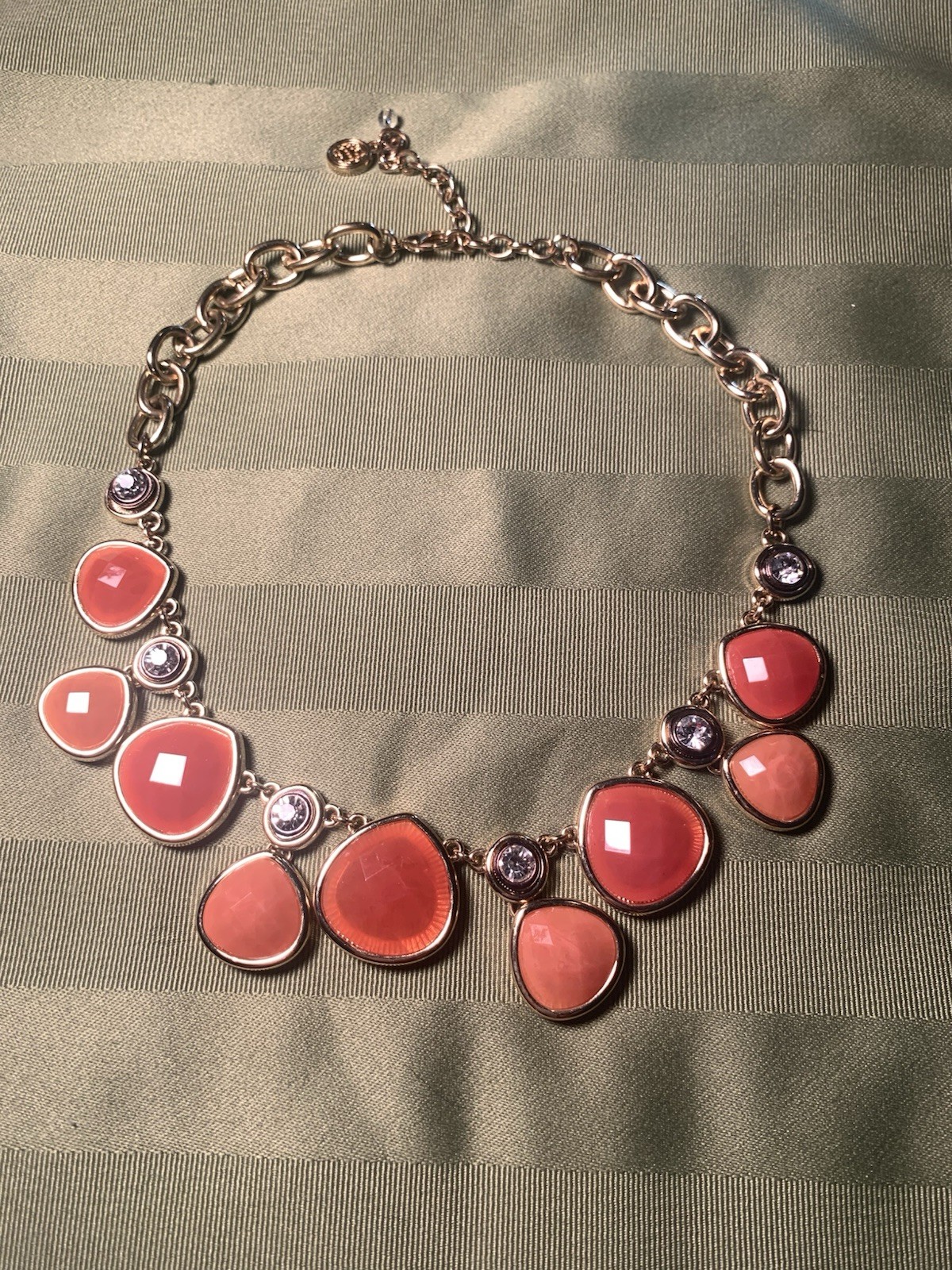 Dana Buchman Chunky Necklace Gold tone Orange Accents Rhinestones 16″-19″