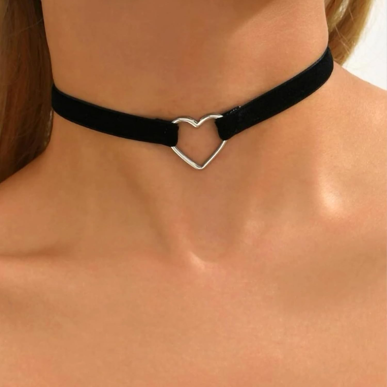 Black Necklaces for Women, Adjustable Layered Velvet Leather Lace Collar Necklac