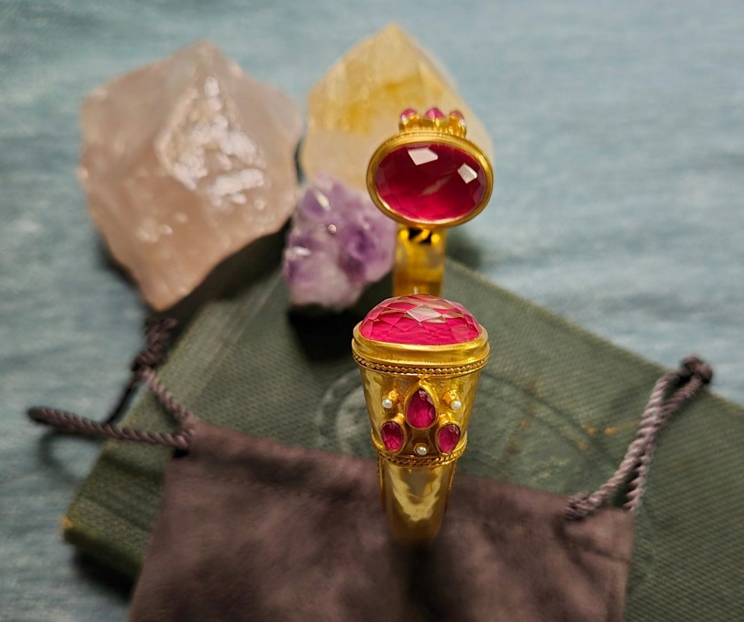 NWT – Julie Vos Original Cannes Cuff – Iridescent Raspberry – 24K Plated