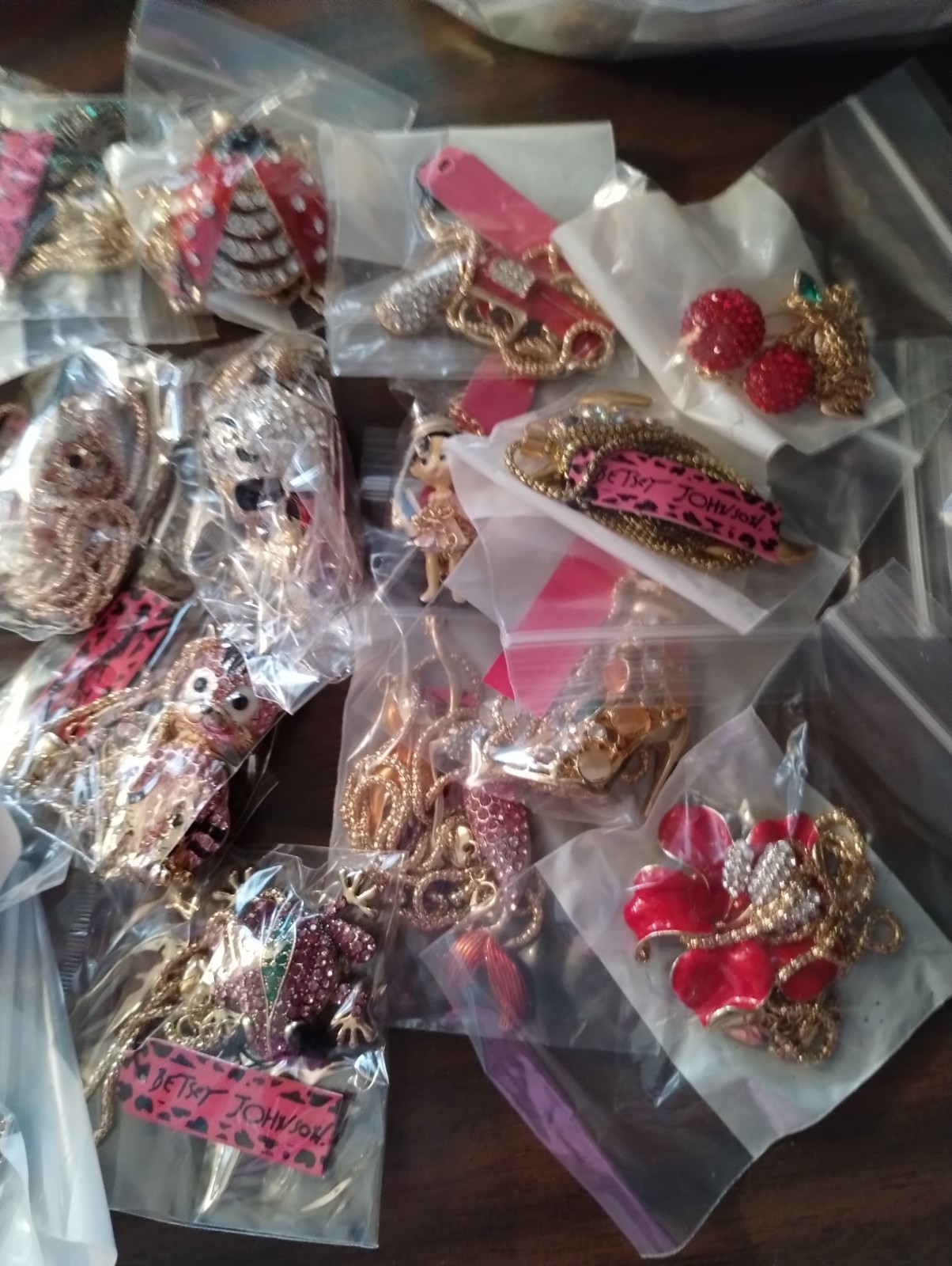 BETSEY JOHNSON Rhinestone novelty pendant necklaces/ Pins Wholesale lot Of 25