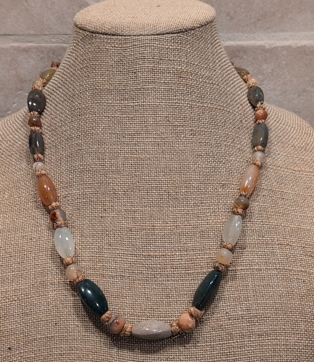 Estate Jewelry Necklace Multicolor Earthtone Gemstones Screw Clasp 26″ Length