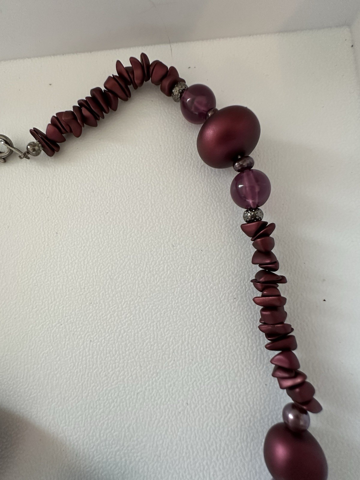 New Without Tags Cranberry Acrylic Beaded Necklace & Clip-On Earrings 28”