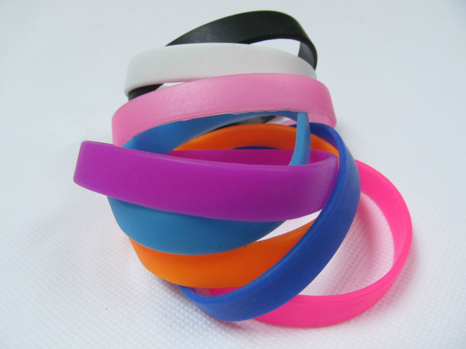 8x Unisex Adults Plain Colours Silicone Fashion Team Bracelets Friendship Bands