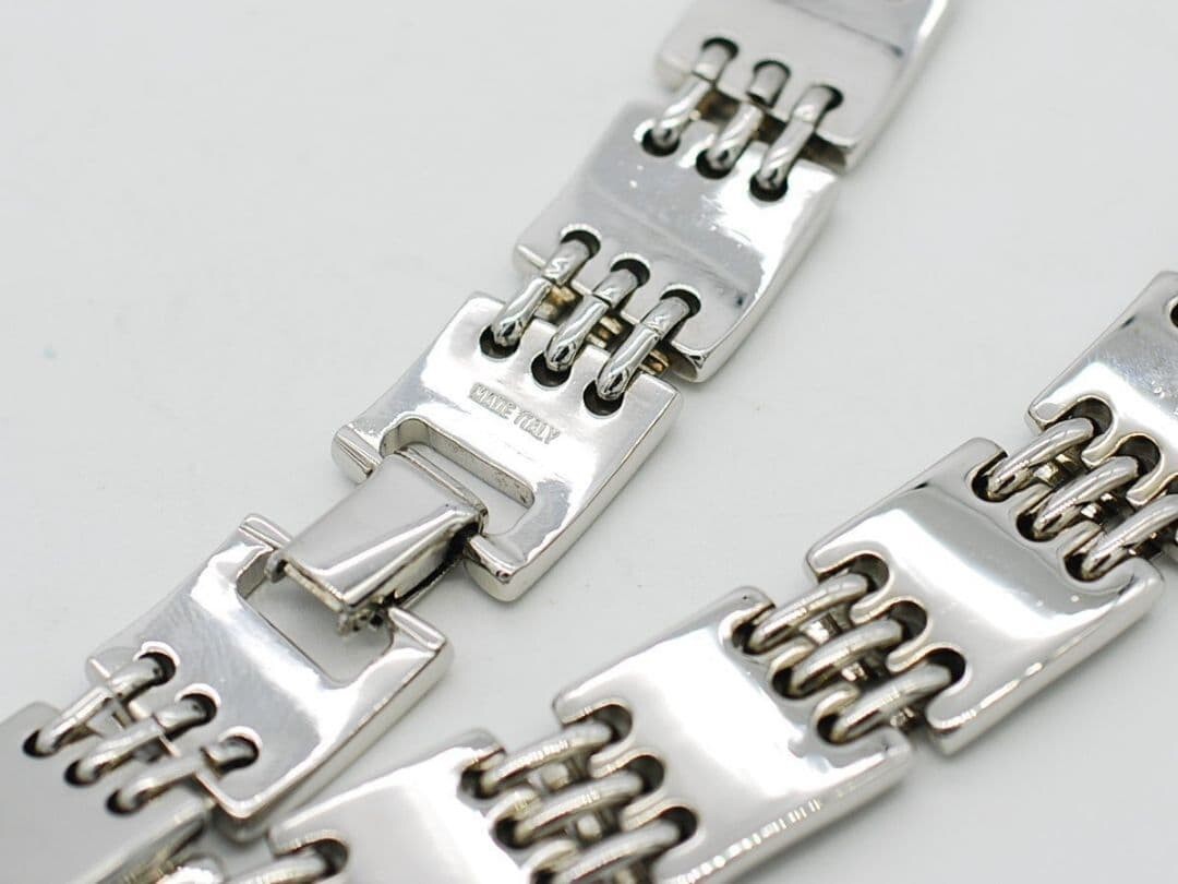 Salvatore Ferragamo Silver Chain Necklace Italy Polished 46cm Authentic