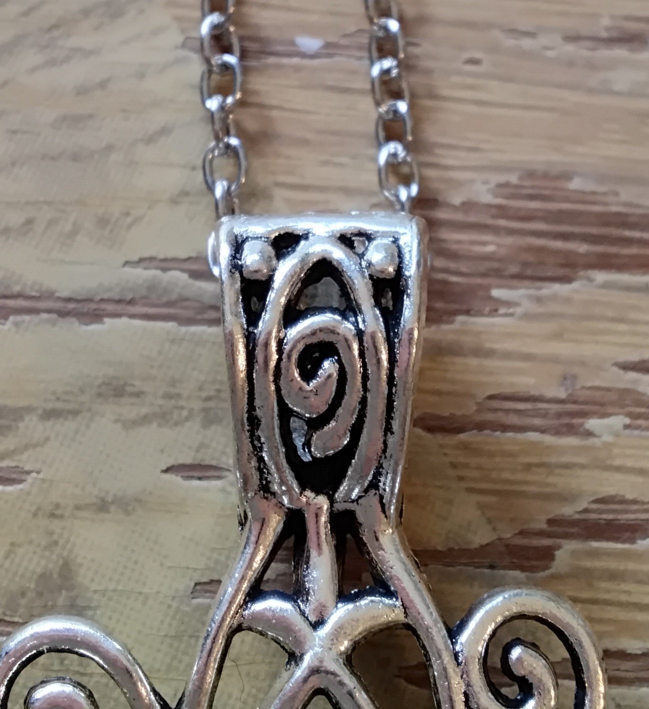Necklace Pendant FLOWER STAR BURST 13.5″ CHAIN Silver Tone 🎁 Beautiful Jewelry