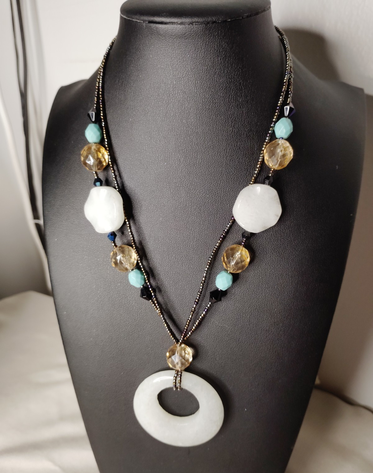 Lia Sophia Signed Beaded Pendant Necklace White Stone Donut, Multicolor 19-24″