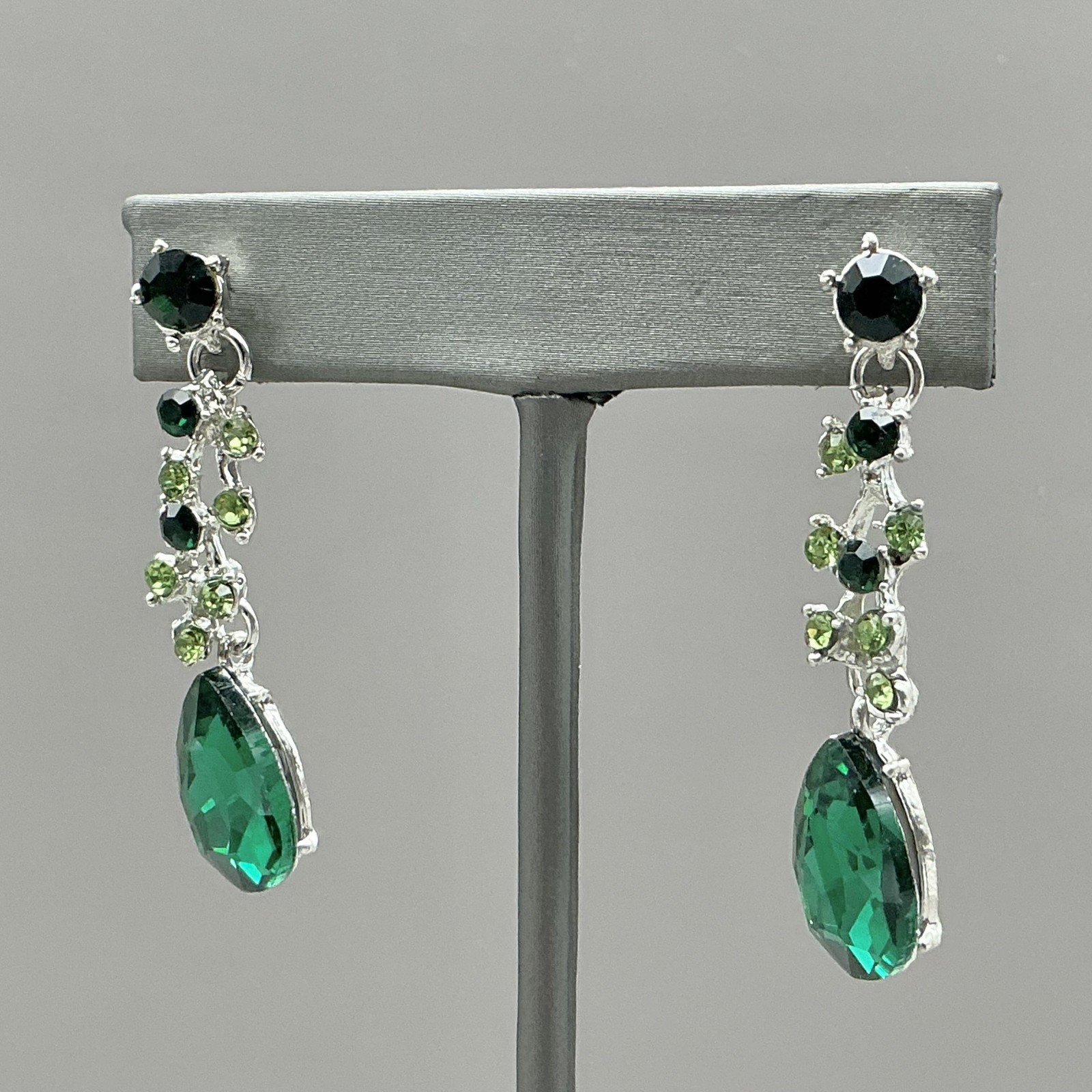 Earrings Green Rhinestone Teardrop Dangle Drop Womens Silver Tone Dressy Jewelry