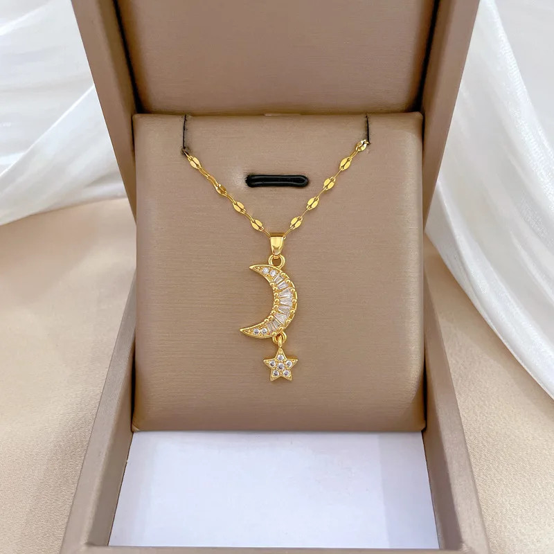 Woman’s Fashion Jewelry Gold Cubic Zircon Star And Moon Pendant Necklace 589