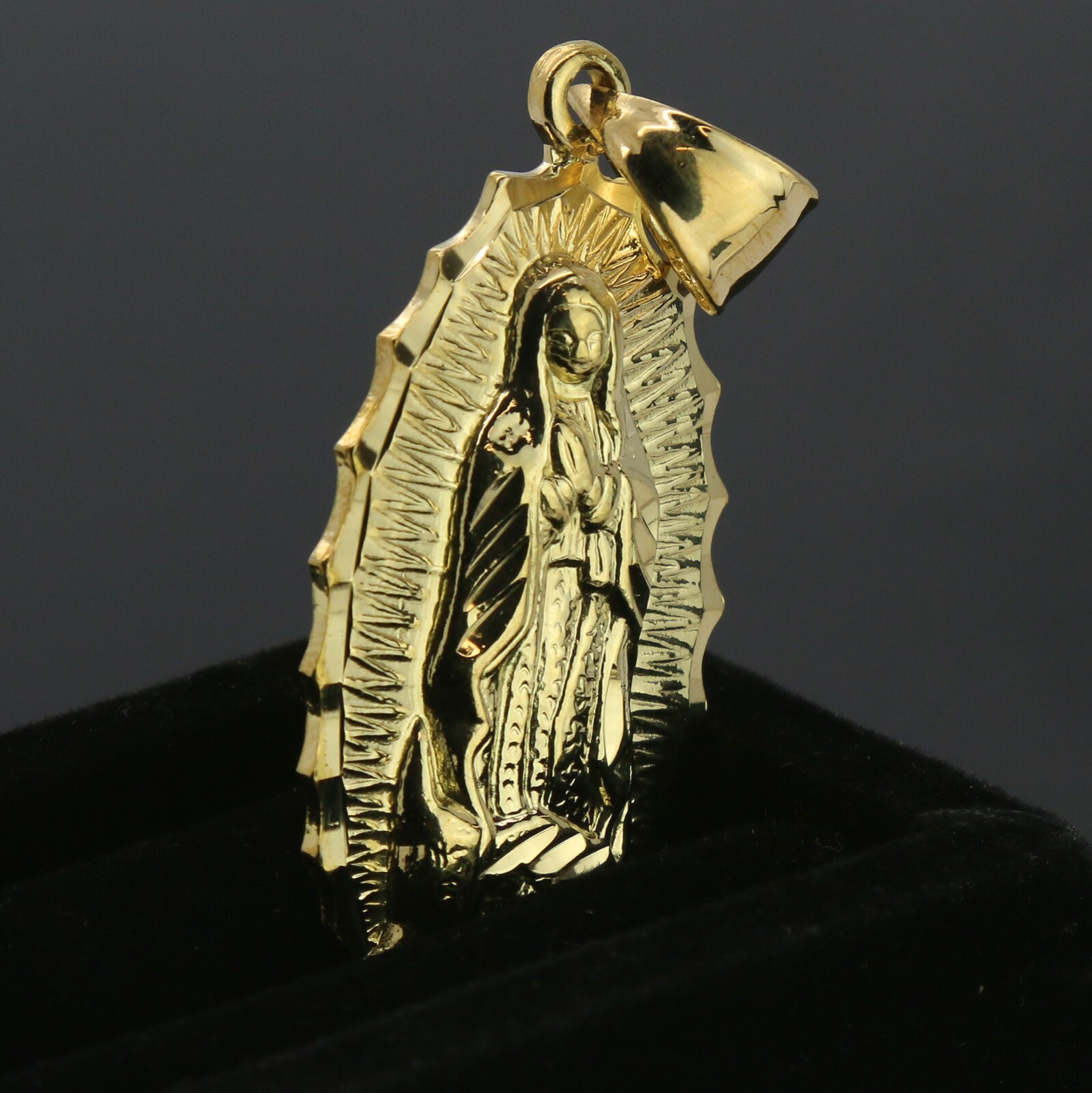 Our lady of Guadalupe 14k Gold Plated Brass Pendant 18″ Figaro Choker Chain