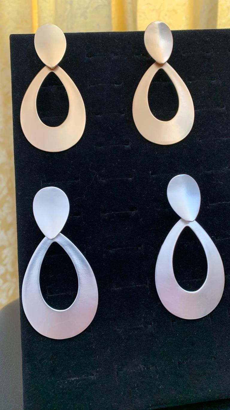 Statement Metal Teardrop Hoop Dangle Clip On Earings. 2 Pairs (Gold & Silver)