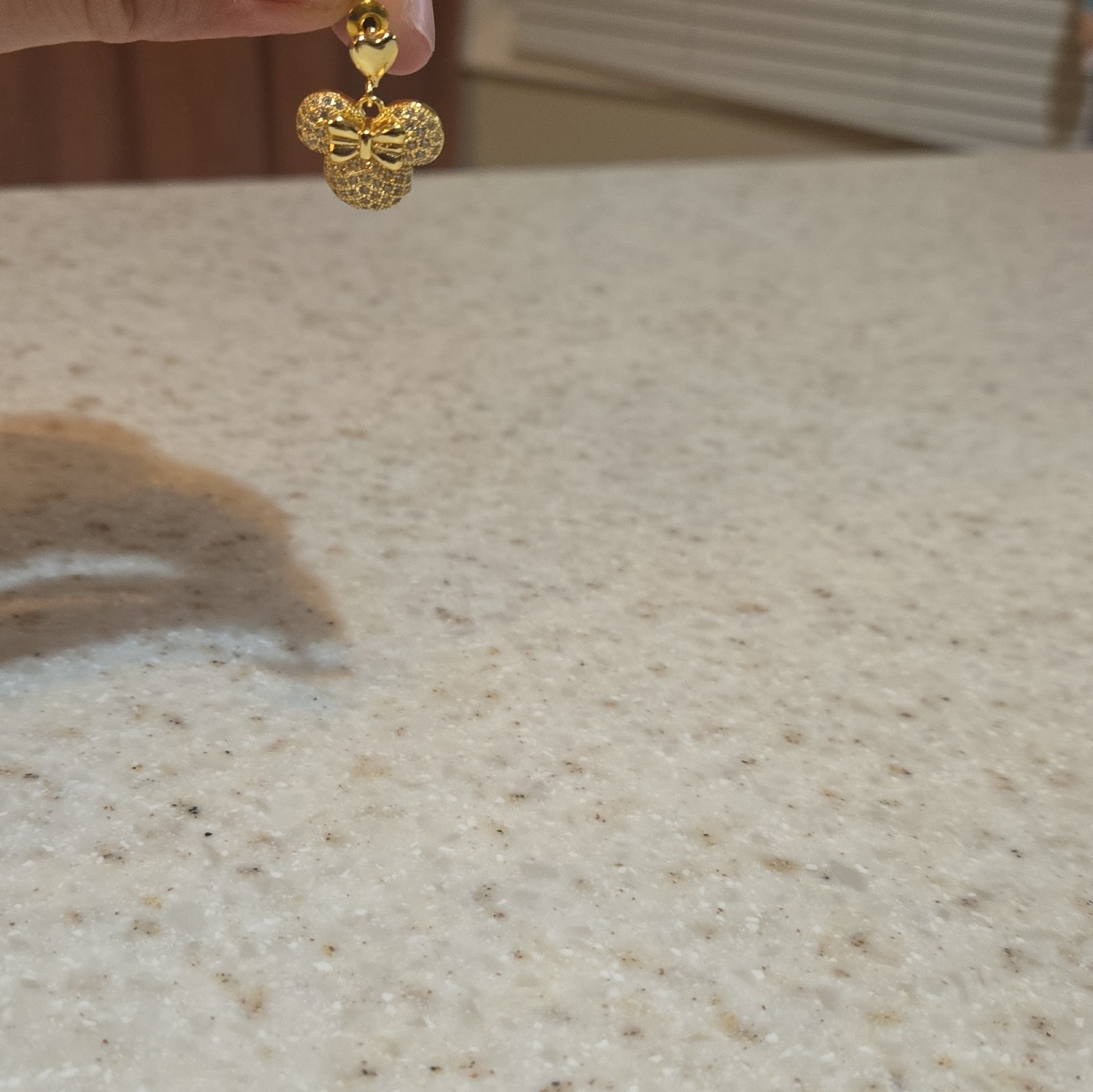 Gold Tone Minnie Mouse Head Stud Earrings Butterfly Closure No Stone Disney