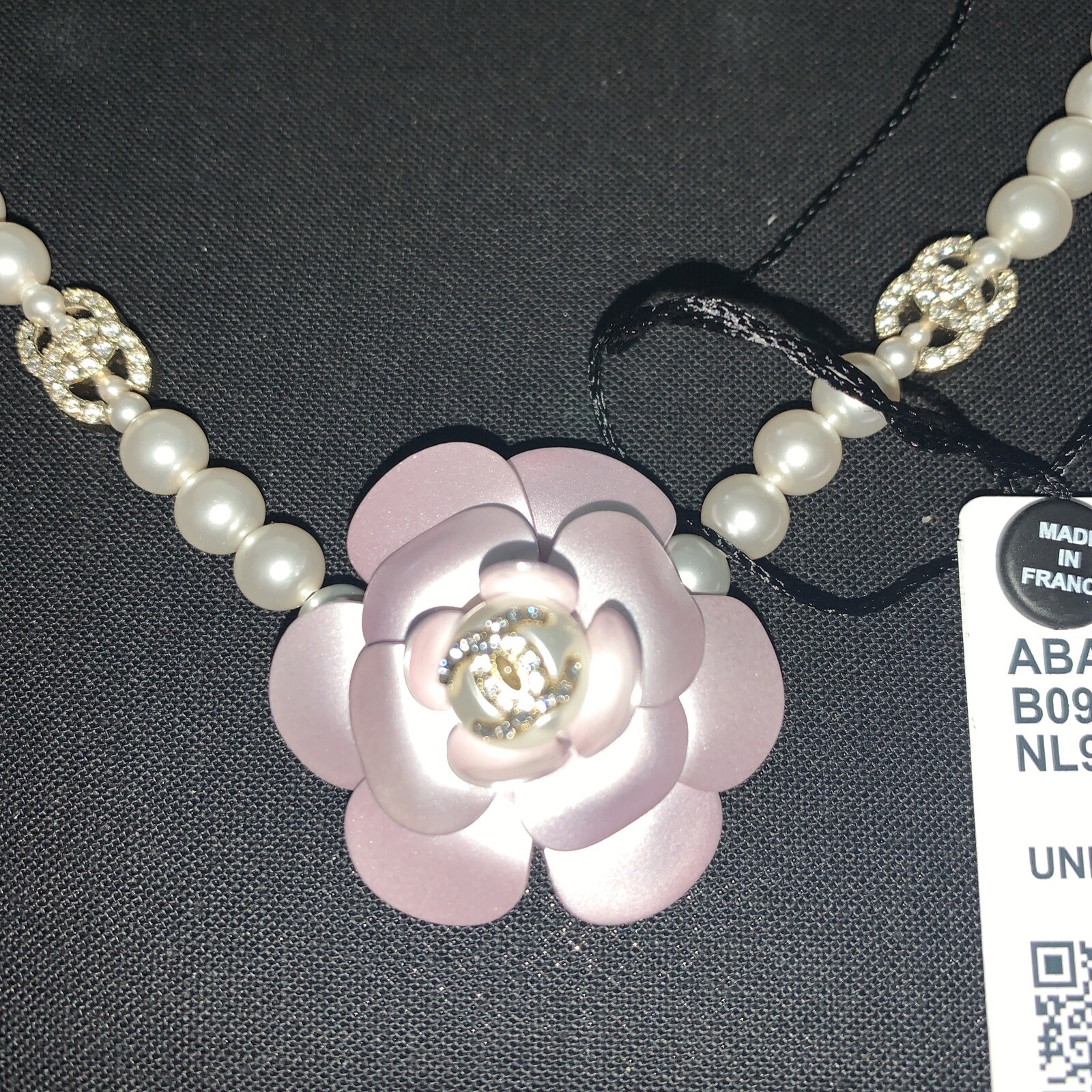 Chanel Runway 23C Pearl Flower Pink Choker Necklace New/ receipt Cruise 2023