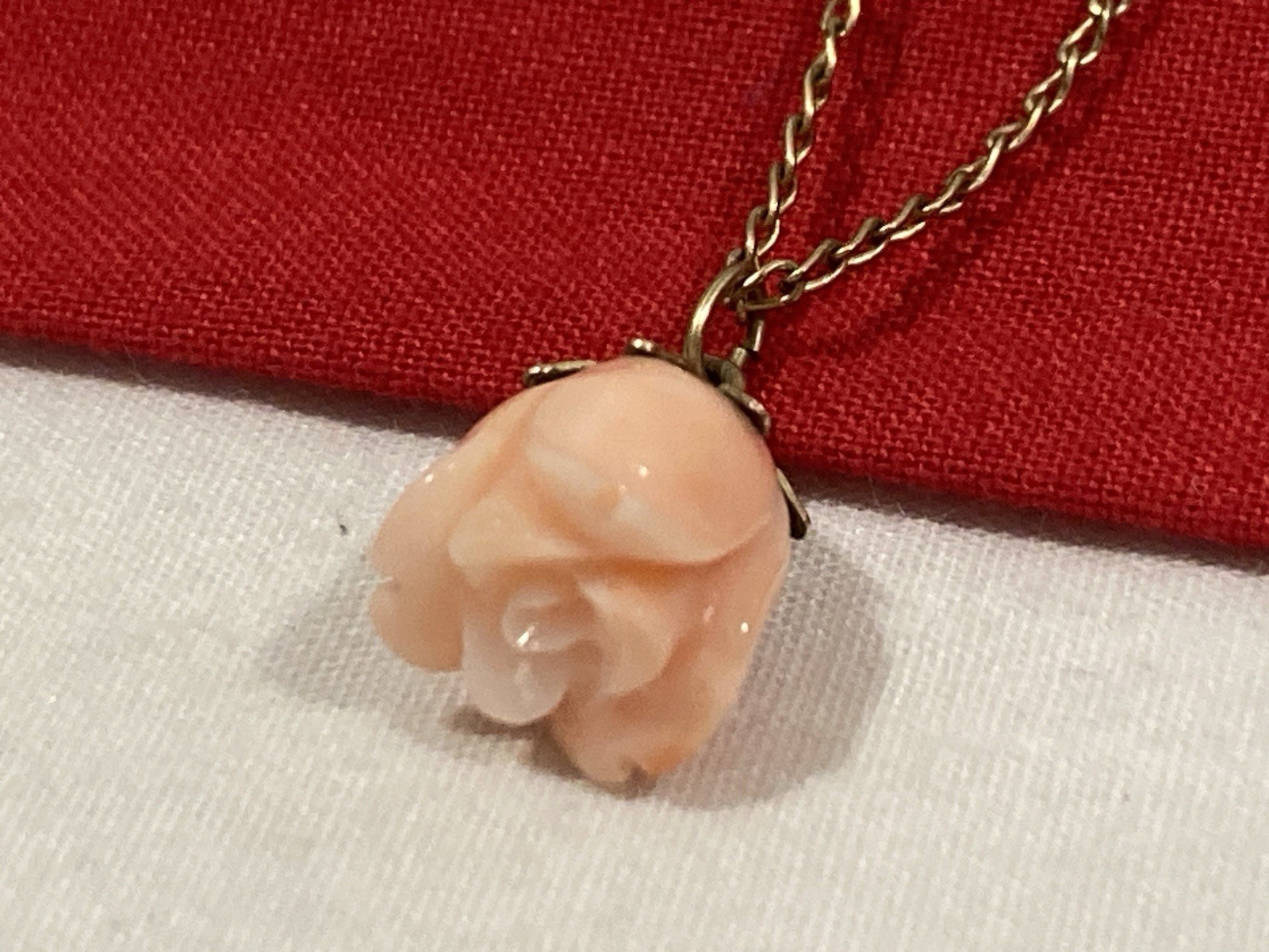 Vintage 1/20 12k G.F. Gold Filled Carved Pink Rose Flower Pendant & Necklace 18”