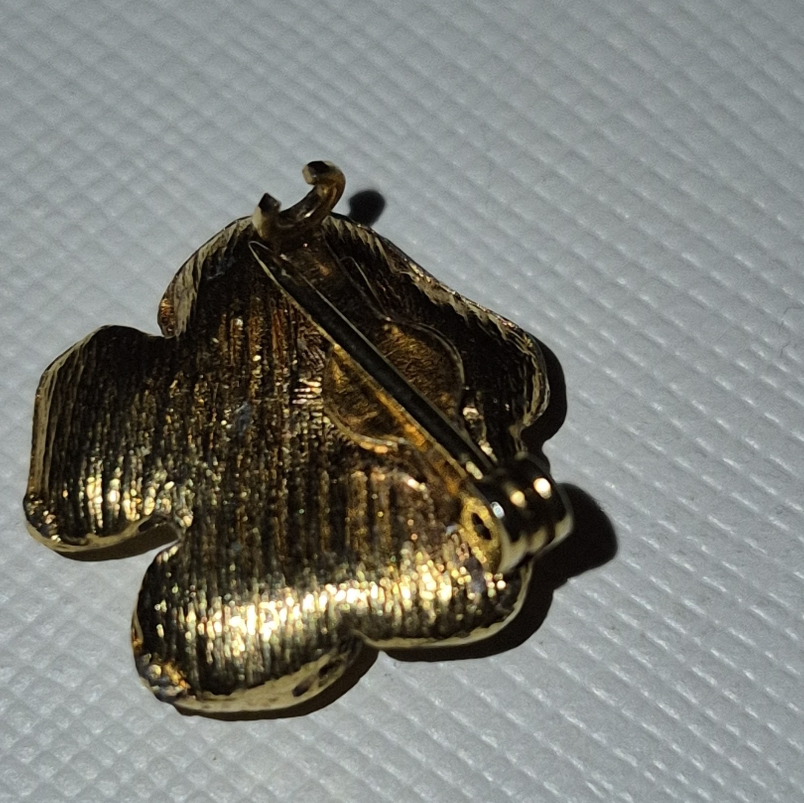Gold Tone Metal Rose Flower Brooch Pin – No Stones, Floral Theme