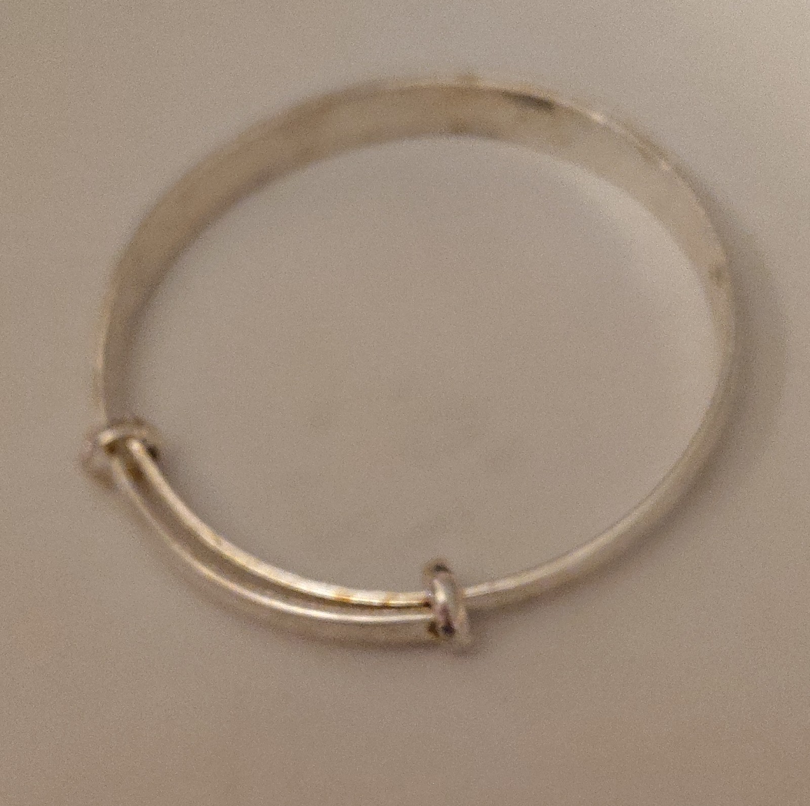 Silver Tone Engraved Decorative Bangle Bracelet Push Lock Closure Metal Round