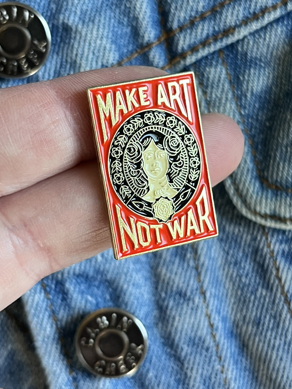 Make Art Not War Art Deco/art Nouveau Gold Plated Enamel Pin Excellent Condition