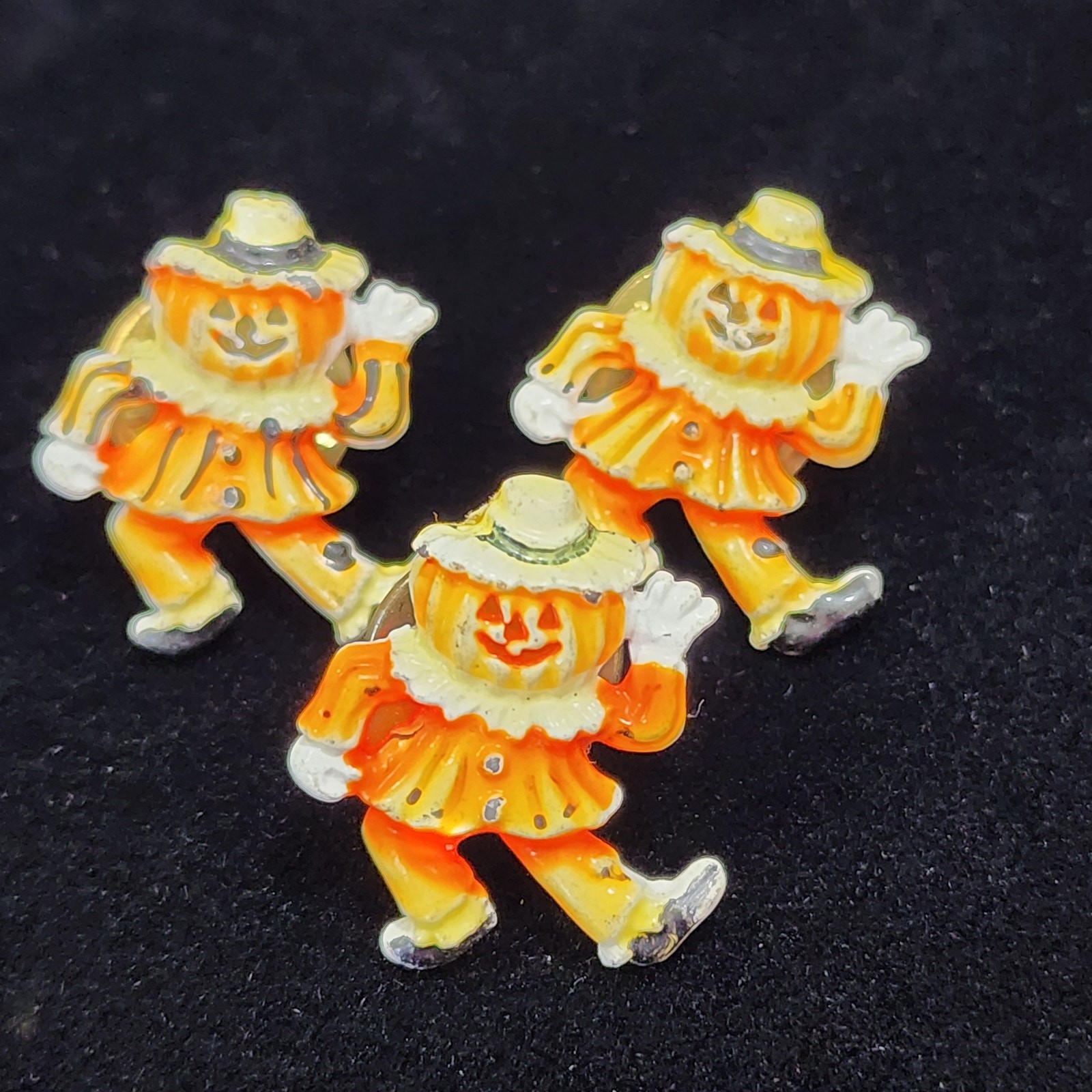 Halloween Dancing Pumpkin Head Jack-O-Lantern Clown Lapel Scatter Tac Pin x3 Vtg