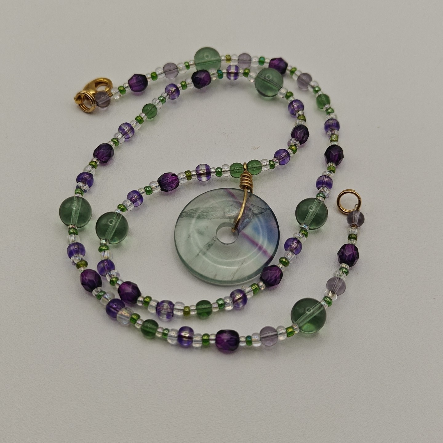 Handmade Artisan Natural Stone Glass Fluorite Necklace 17″ Green Purple Magnet