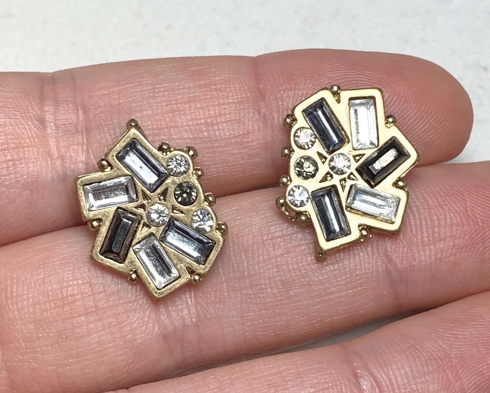 Matte Gold Tone Cluster Setting Stud Earrings Clear Gray Baguette Rounds