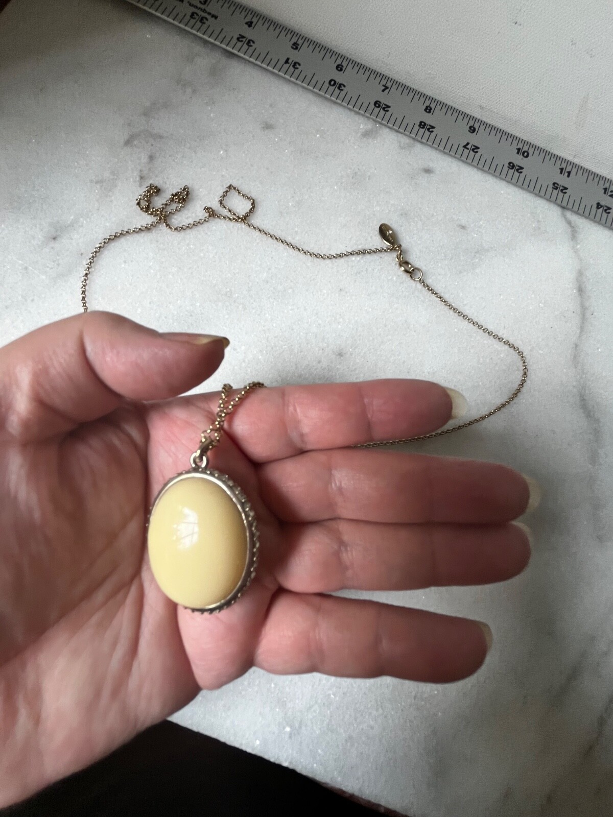 Beautiful Ann Taylor Cabochon Necklace 34”…