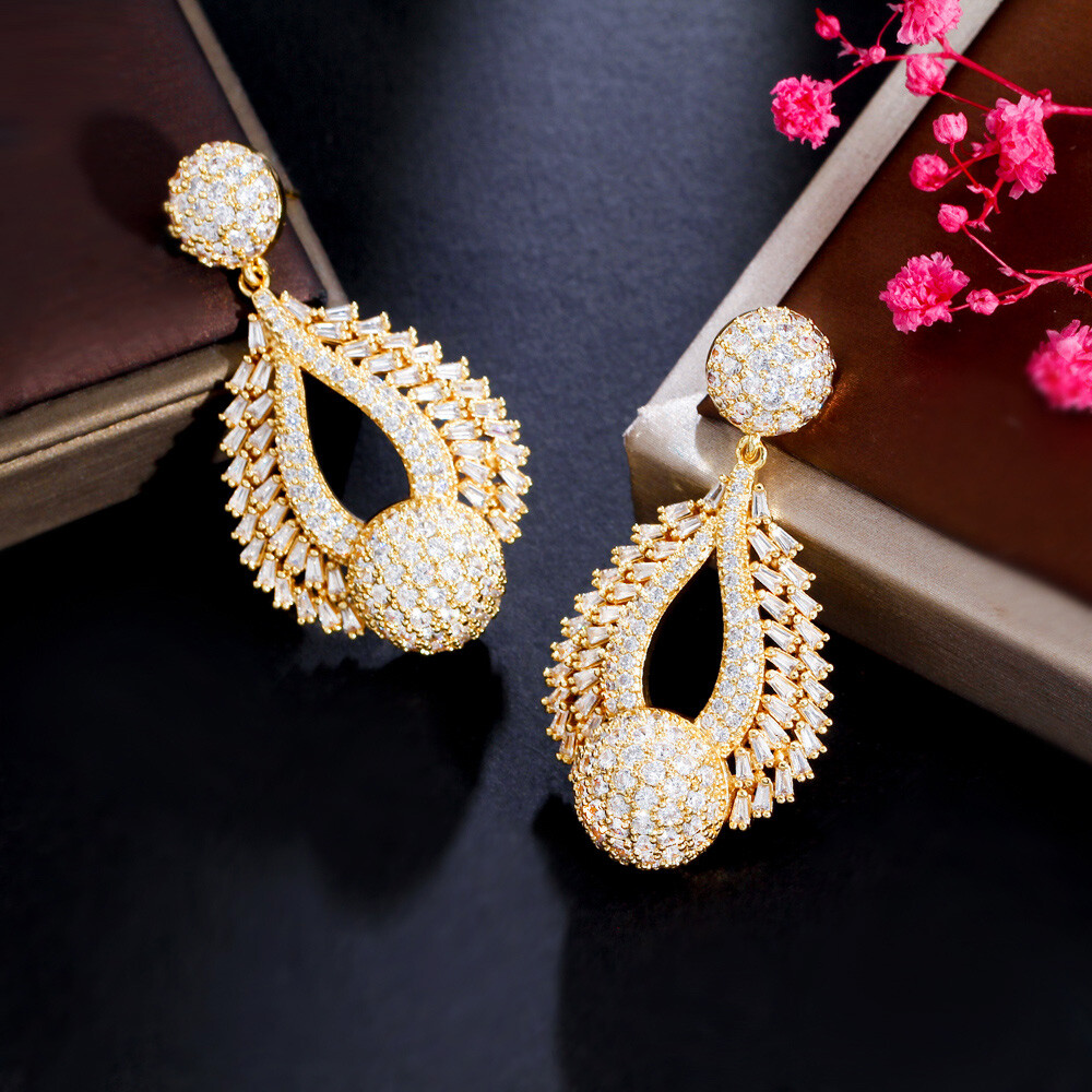 Exquisite Yellow Gold Plated CZ Zirconia Chandelier Dangle Drop Wedding Earrings