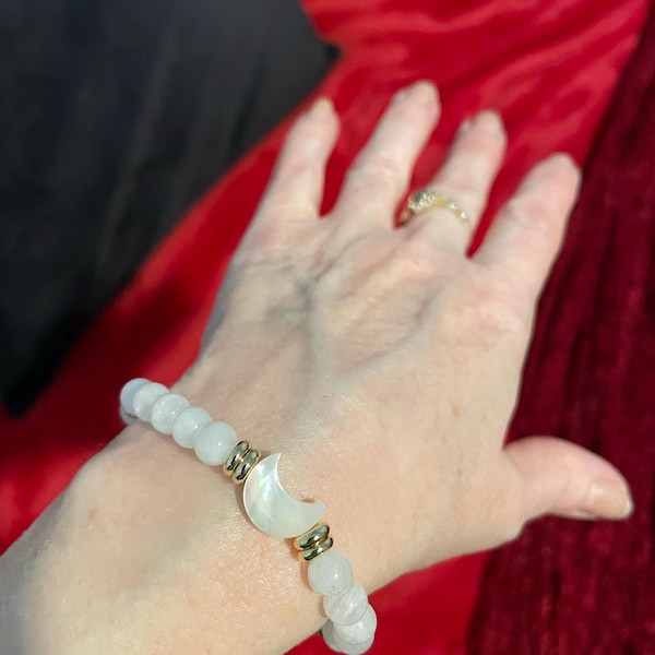 AAA+ Moon Phase Charm 8mm White Moonstone & Mother of Pearl Bracelet Jewelry